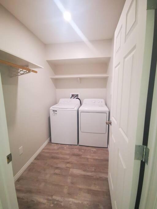 Comfort First - Sleeps 6 Whitehorse Exterior foto